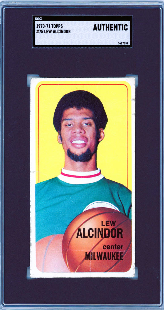  Front of Lew Alcindor's 1970-71 Topps card #75, authenticated by SGC, showing vibrant Milwaukee Bucks uniform image.